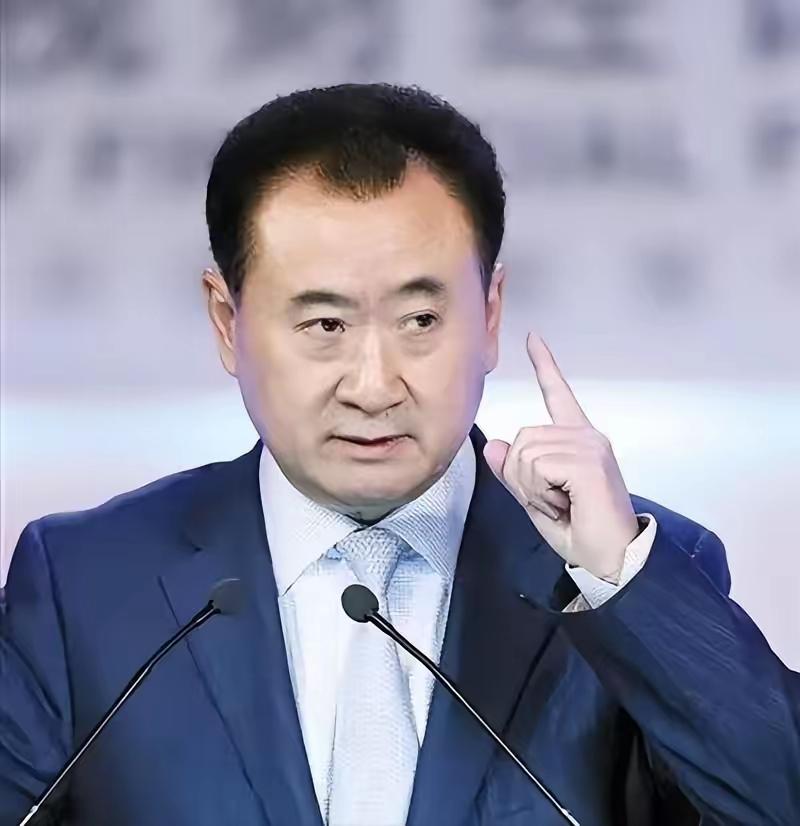 都在夸王健林还债有担当，却少有人说他最该警醒的从不是债务，是那场差点掀翻帝国的越