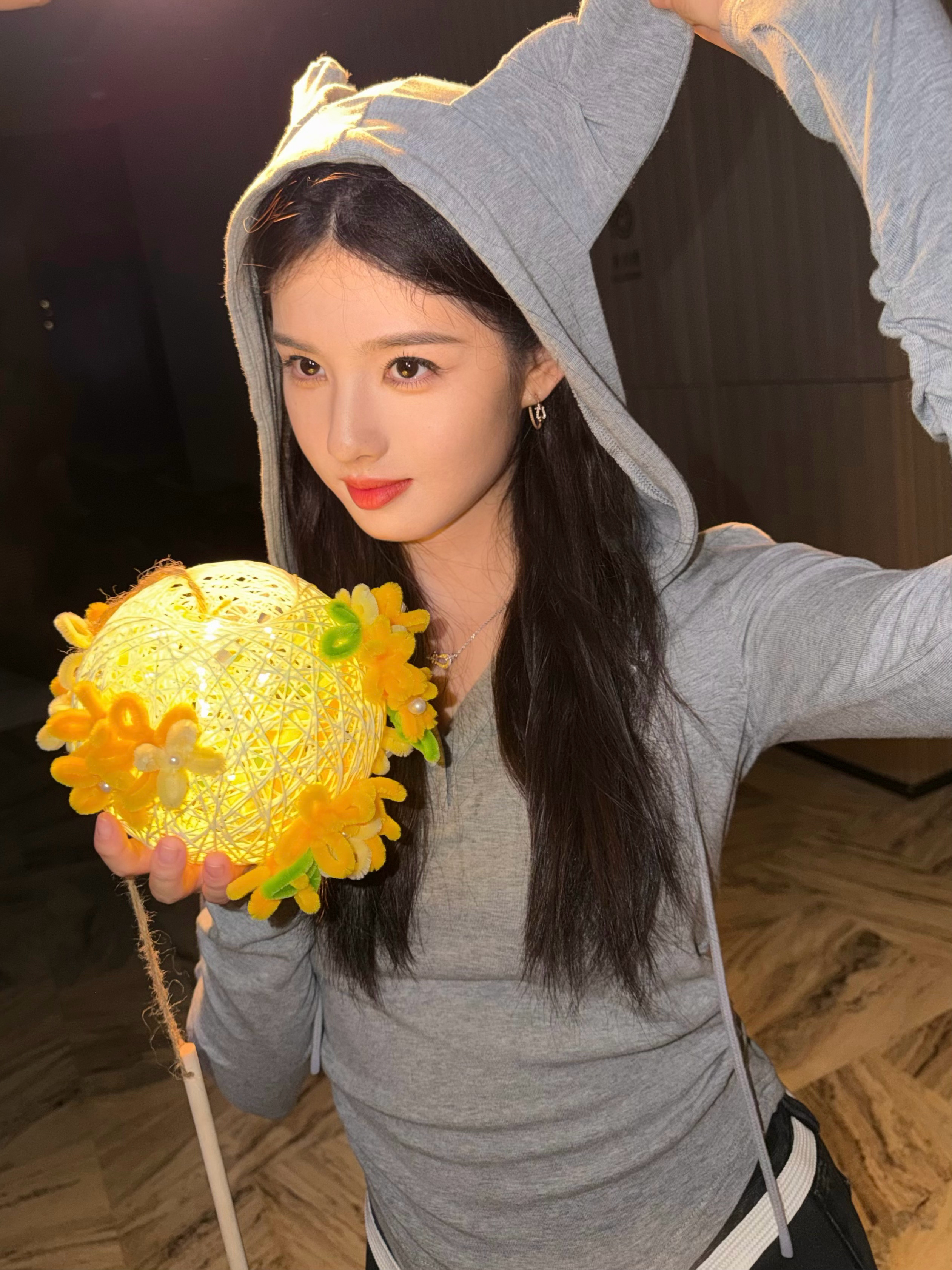 艾米[超话] 中秋来信💌祝大家万事如意，事事圆满🌕 ​​​