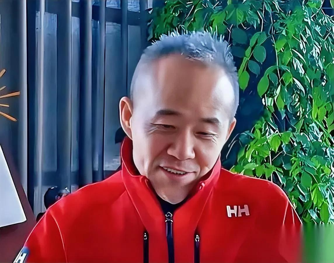 王石又双叒翻车了！

七十岁熬夜等妻却被怼

田朴珺一句“自我感动”太扎心！这对