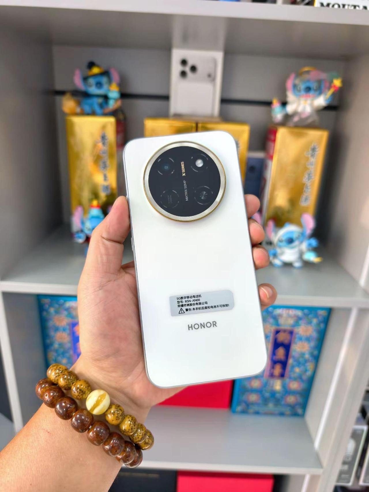 全新荣耀X80 Pro Max白色12+512G11000mAh巨量电池 告别充
