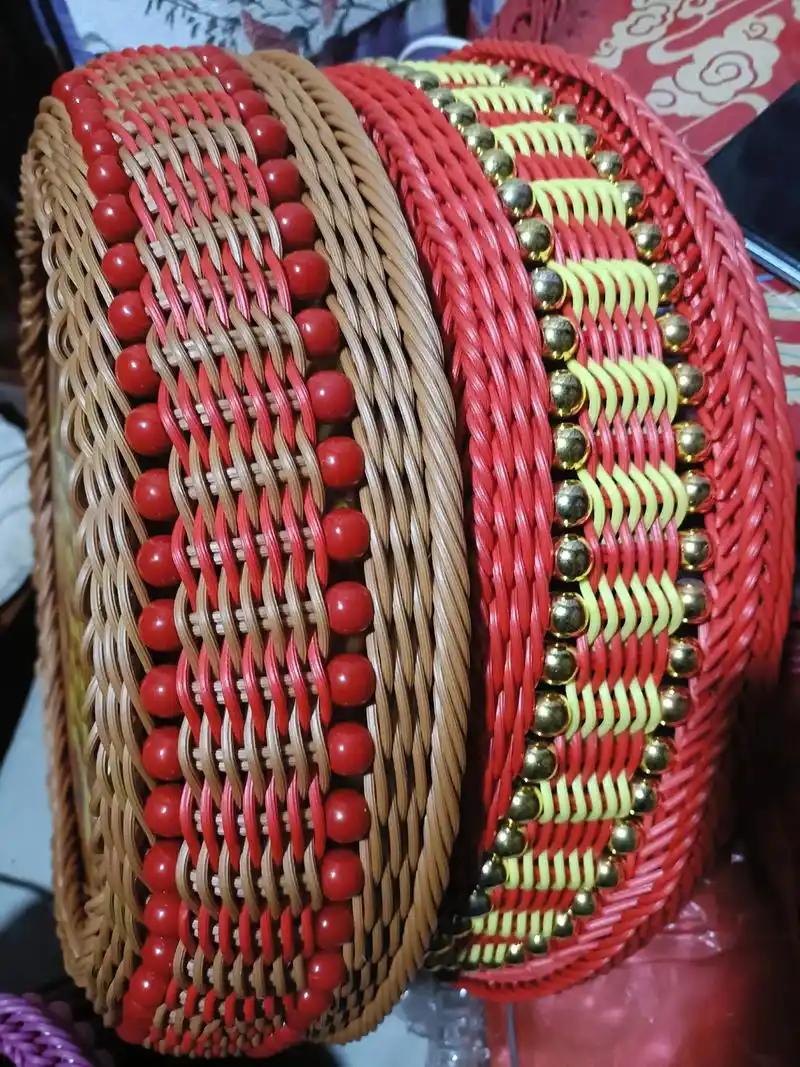 2011年，印尼曾禁止藤条出口，结果被中国的人造藤制品，打得全军覆没！印尼当年为