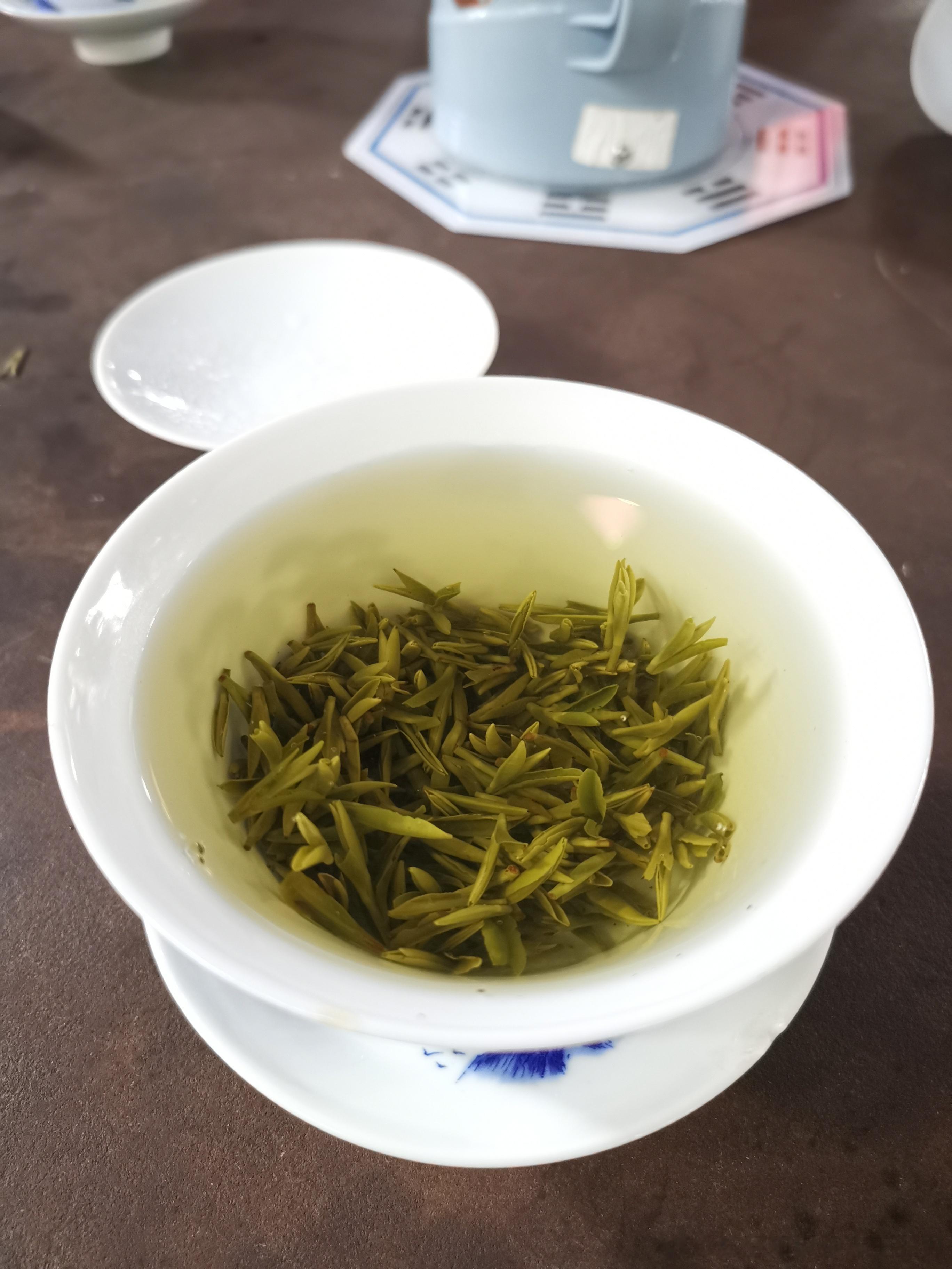 一碗道茶品青羊，暂忘却俗世凡尘。 ​​​