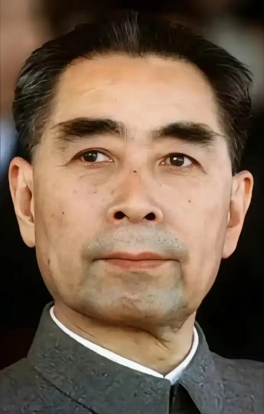 总理一生有4个“有”，4个“无”。4个“有”是有报国的赤诚，有为民的初心，有清廉