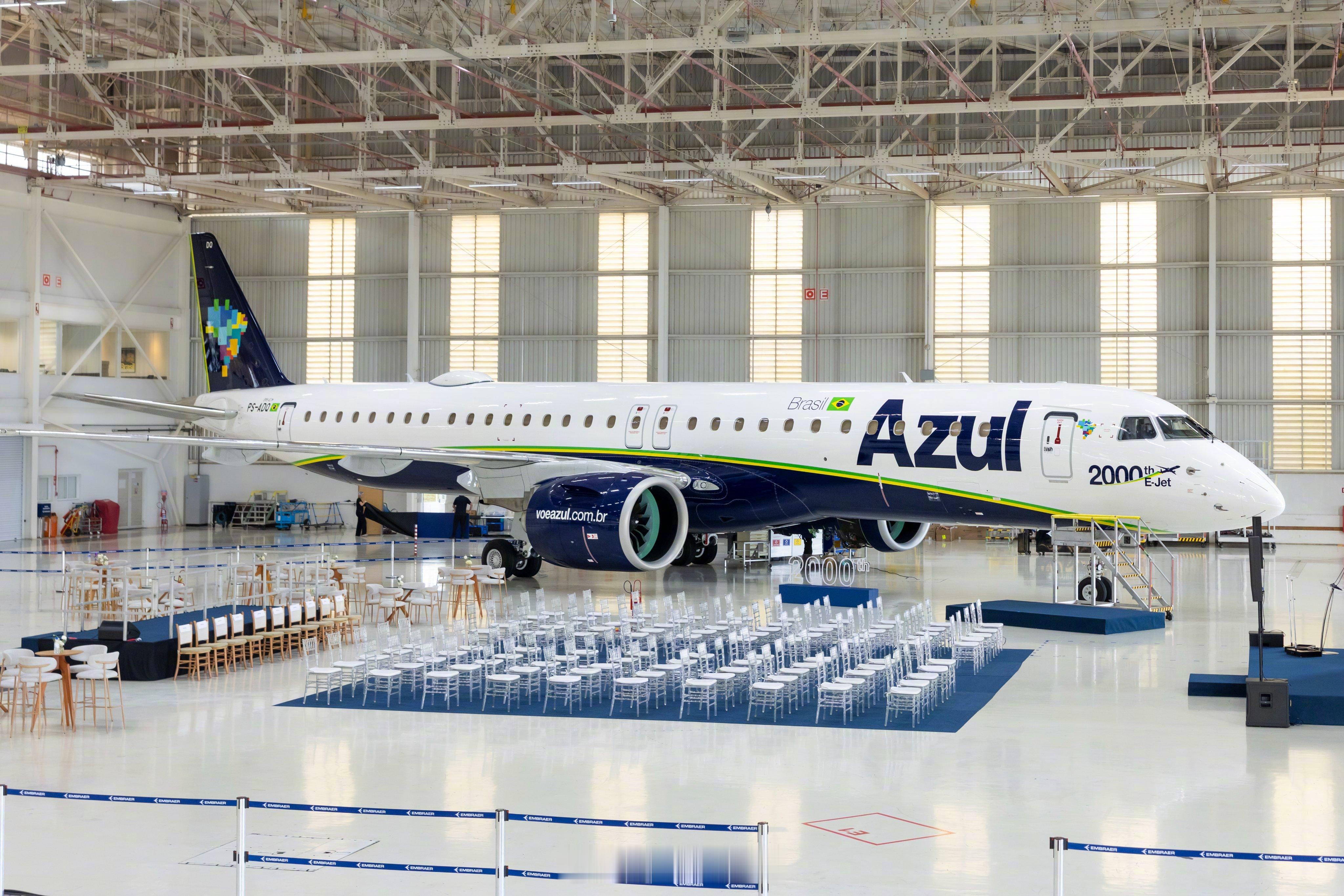 【新的里程碑！第2000架E系列飞机交付】巴航工业向巴西蔚蓝航空交付一架全新的E