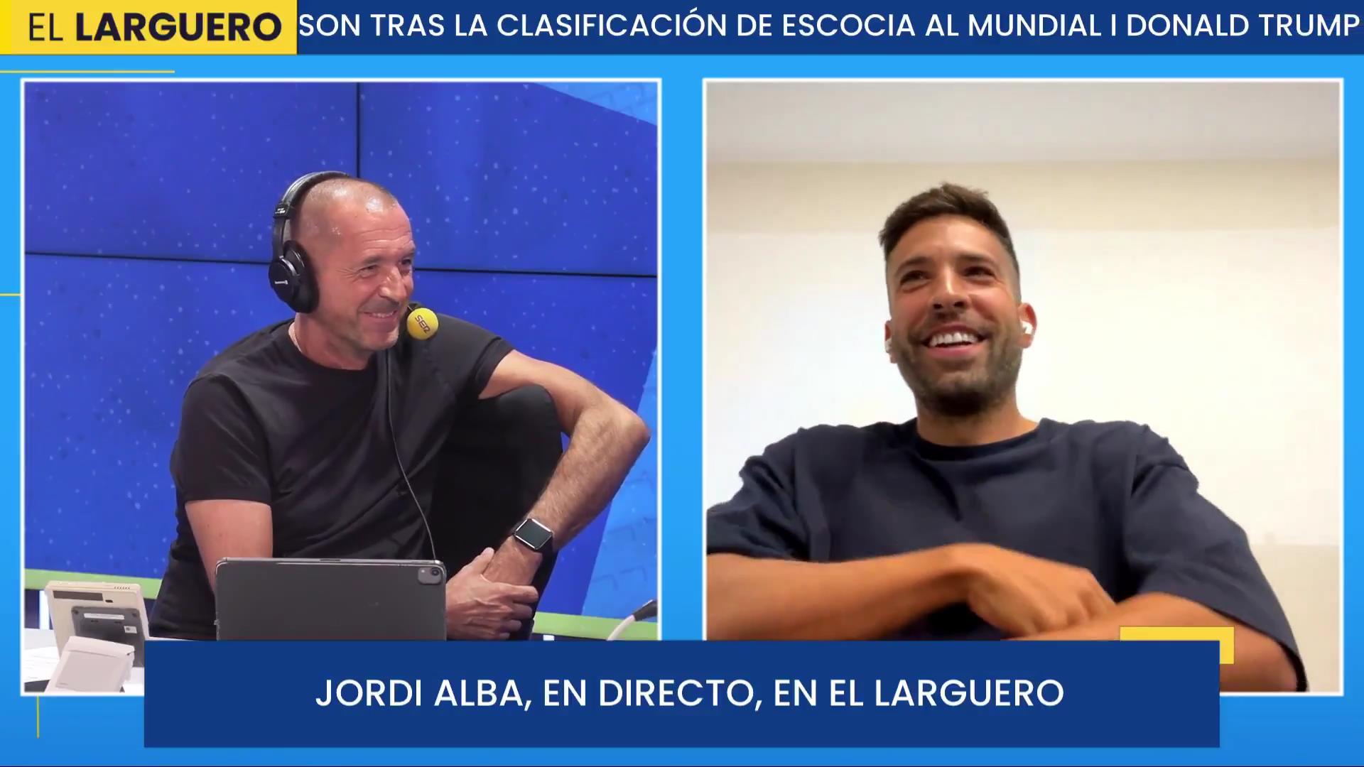 问：当你回到巴塞罗那时，有没有想过晚上路过诺坎普球场，进去拍几张照片，就因为你到