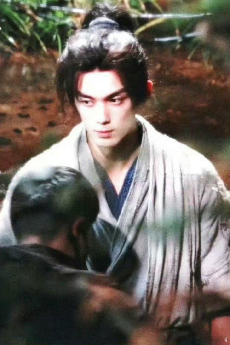 吴磊工作室严正声明剑来多亏定了吴磊，如果一季三扑那个，又毁了一个IP，还是吴磊合