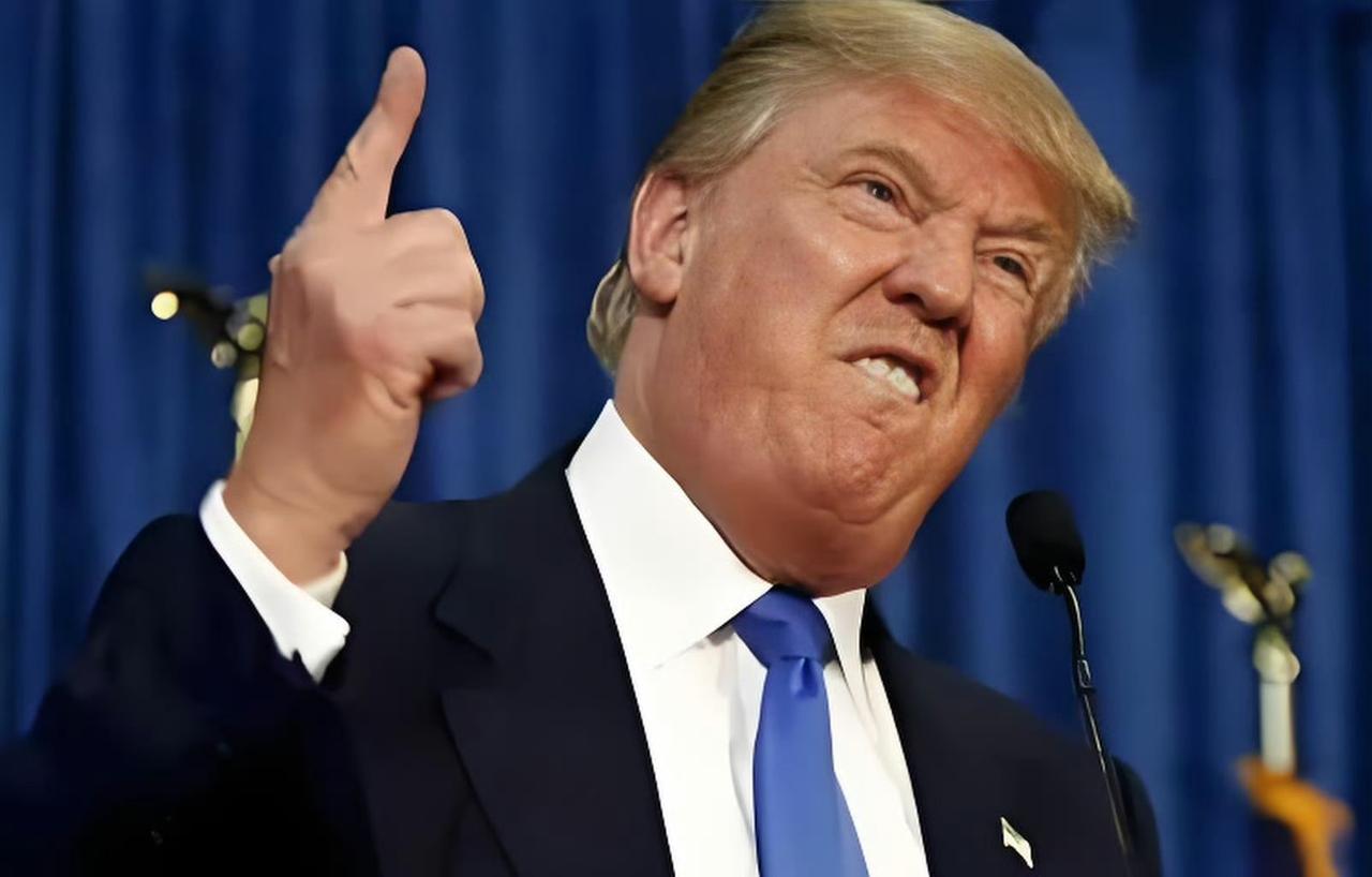 79岁的特朗普爱喝可乐，喜欢吃垃圾食品，还不爱锻炼，每天高强度工作，依然精神抖擞