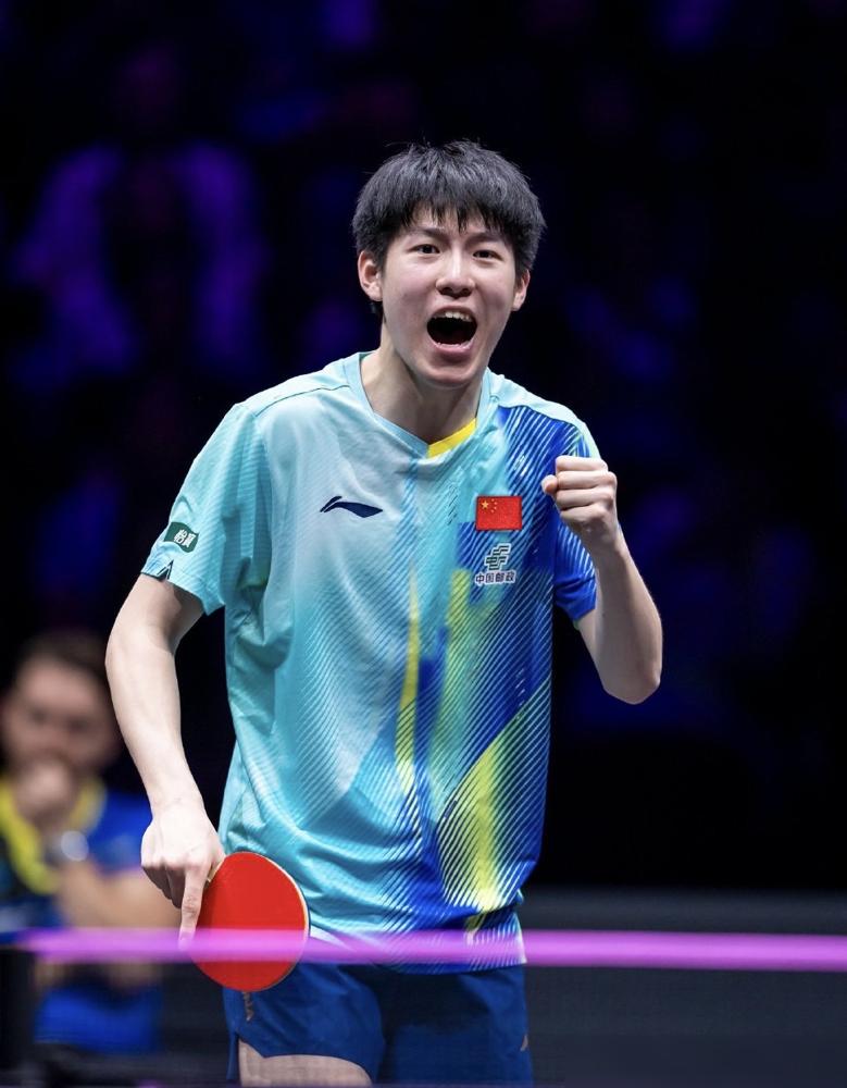 你敢信？世界第2的林诗栋1-3脆败约奇克，温瑞博却3-1干翻同一对手！
教练组