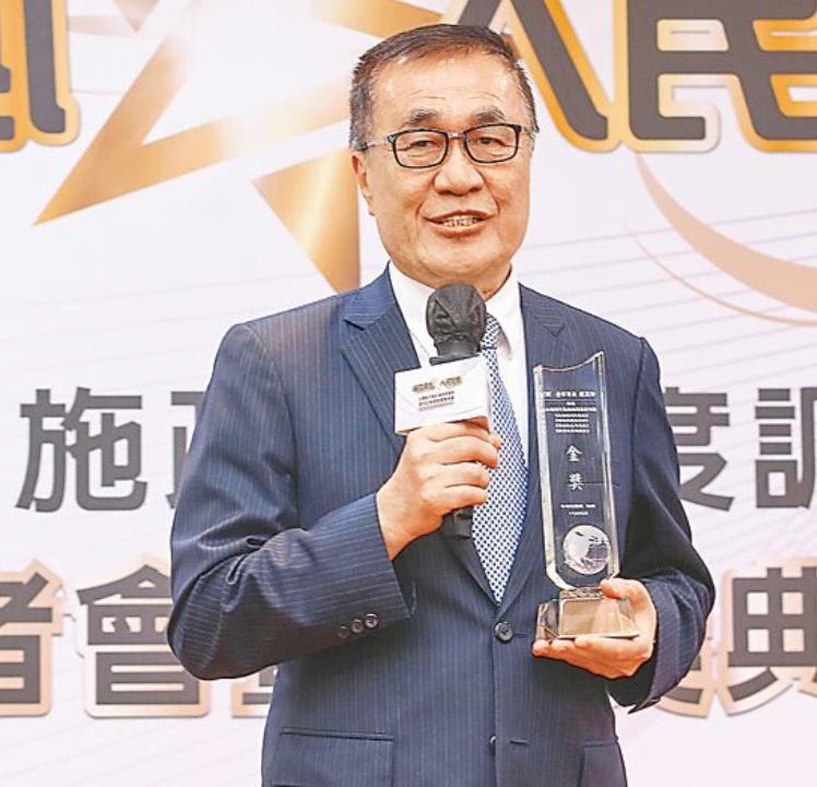 李四川一出  蓝白必合
 
台北市副市长、蒋万安的得力副手李四川首度松口表示“不