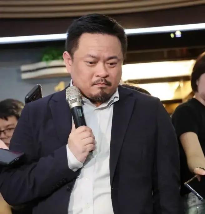 绿营放行台高官赴陆，大陆对台当局降格？9月3日，就台当局劳动部门负责人洪申翰9月