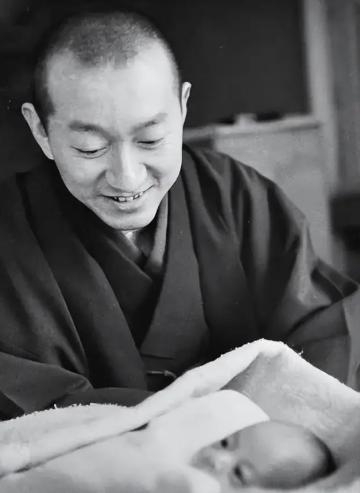一代棋圣吴清源：三改国籍战时劳军，缺席生母葬礼，晚年自认日本人
在二十世纪的围棋
