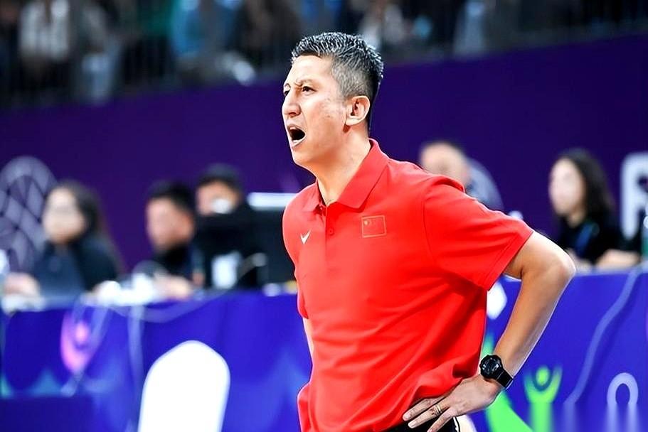 输了就输了，最扎心的是，人家赢了还不高兴。
怀疑我们上的是二队。
哥们儿，我多希