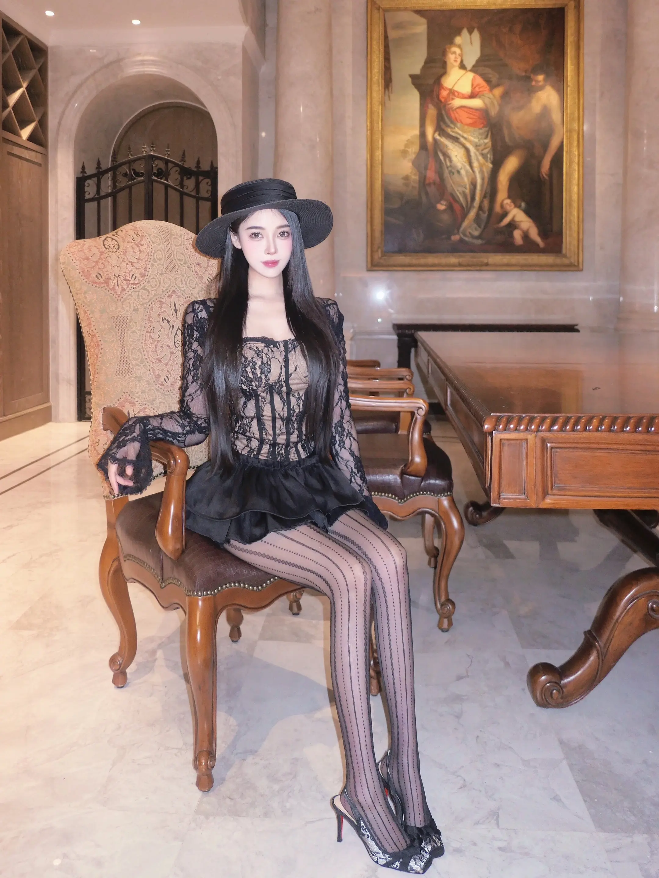 “这世间，只有爱你和鼓励你的人，才值得你动用心神”🖤