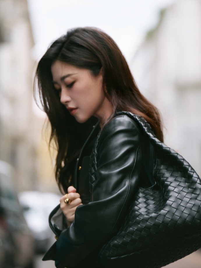 BV米兰时装周明星状态 Bottega Veneta 2026春夏大秀落幕，延续