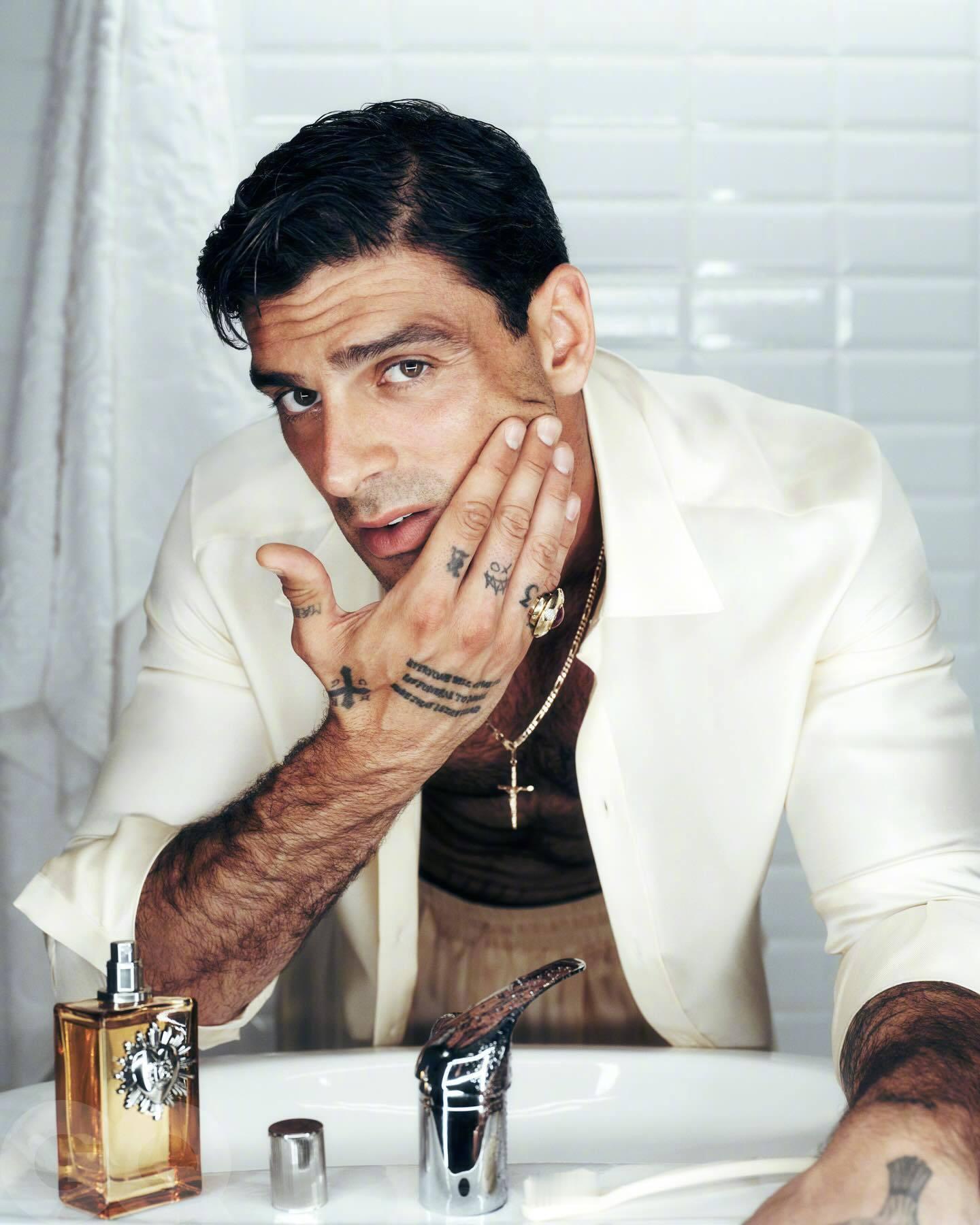 Schön! Switzerland 新期封面意大利男演员 Michele Mo