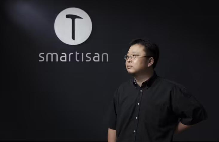 当年，罗永浩向银行贷款9500万，他给老婆柴静打电话：“你能过来给我按手印吗？”