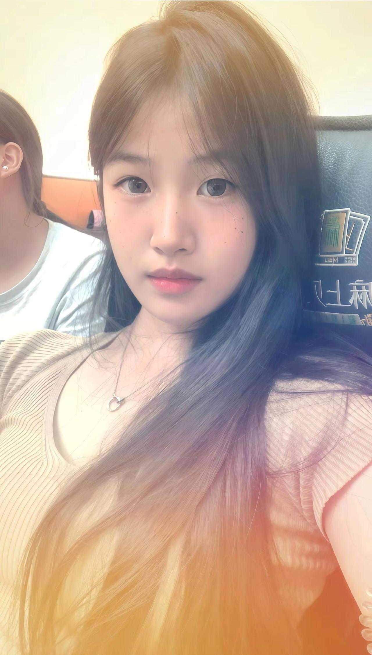 我喜欢平静的生活 每天平静的过完一天 这就足够了 就算有什么出乎意料的事情发生我