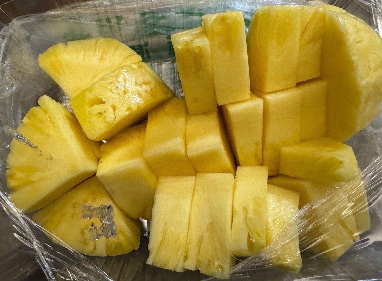 四点五十下班，四点四十的时候一个同事找我换晚上的值班（我周一晚上她周二晚上），第