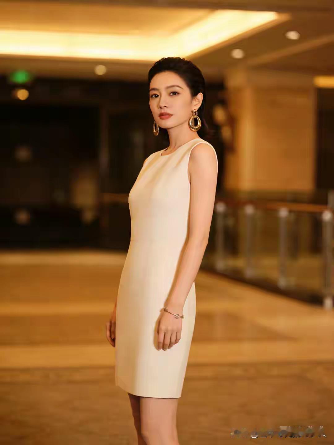 你那么懂事，到底委屈了自己多少回。
多少次明明心里有话，却选择了沉默；多少次明明