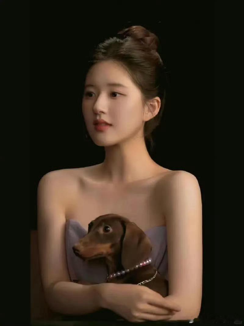 赵露思新剧依然是自己化妆，赵露思的妆容一直以来都备受好评，她总能找到最适合自己的