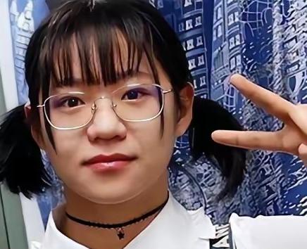 国科大硕士季子越，称侵华日军为英雄，开除学籍后扬言投奔美国
 
这事儿当年在网上