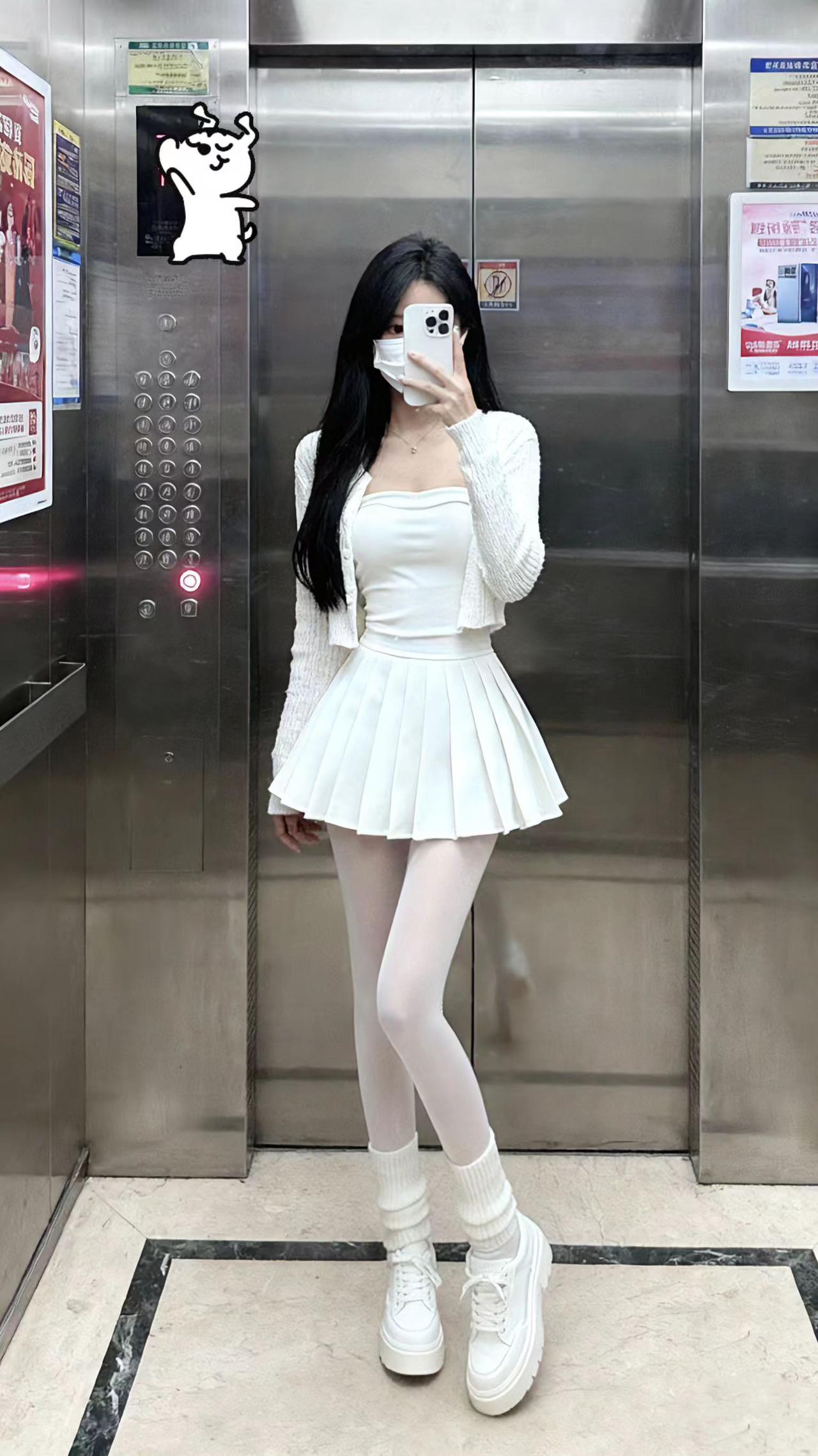 气质拿捏住了没？电梯拍照 御姐 温柔穿搭 每日穿搭分享