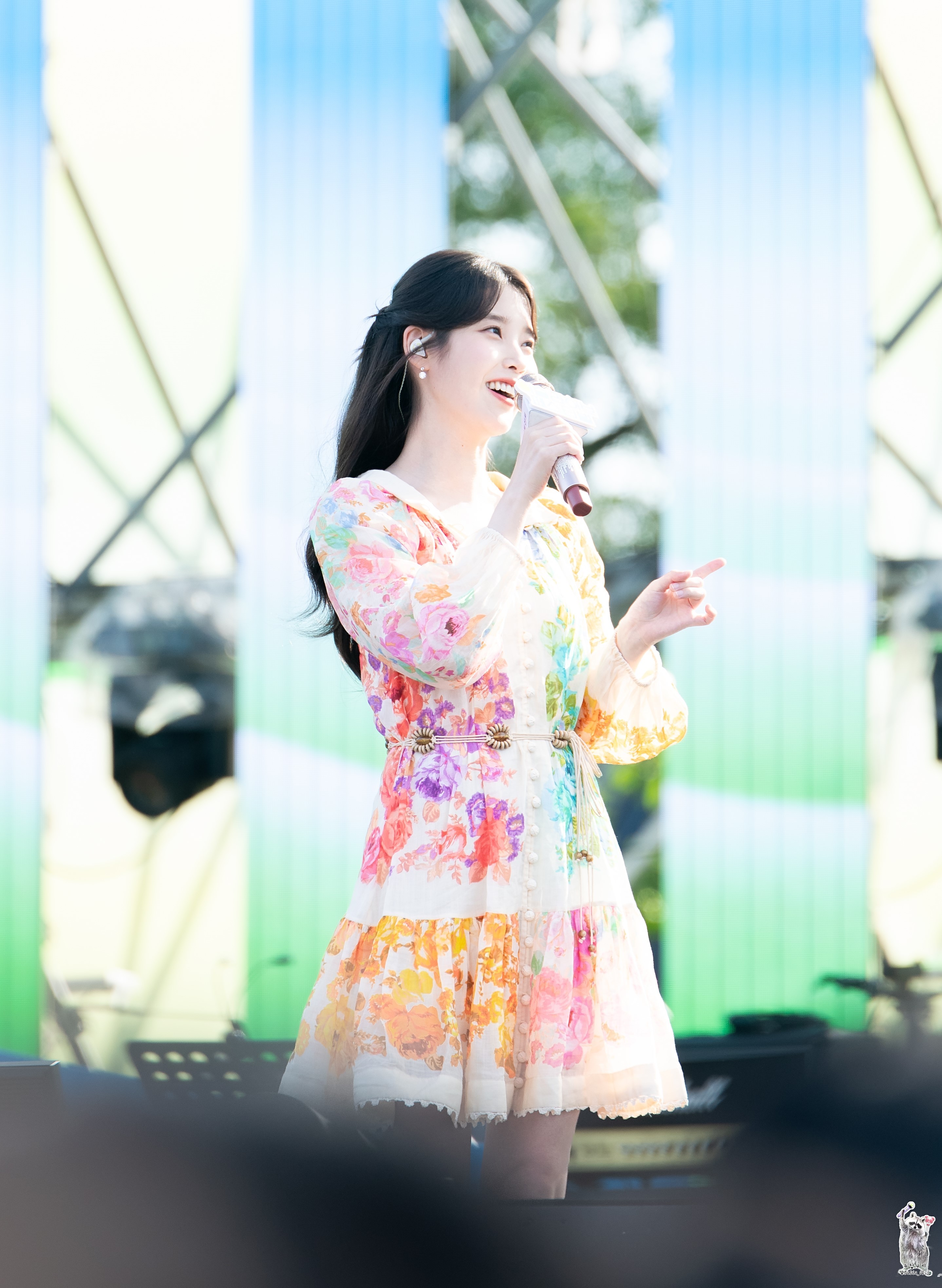 三年前的今日230902 IU x 真露公演🎤iu壁纸iu