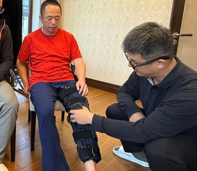 周鸿祎攀岩摔碎膝盖，不是年纪大，也不是没系安全绳！专业攀岩者就是要“徒手”，而且