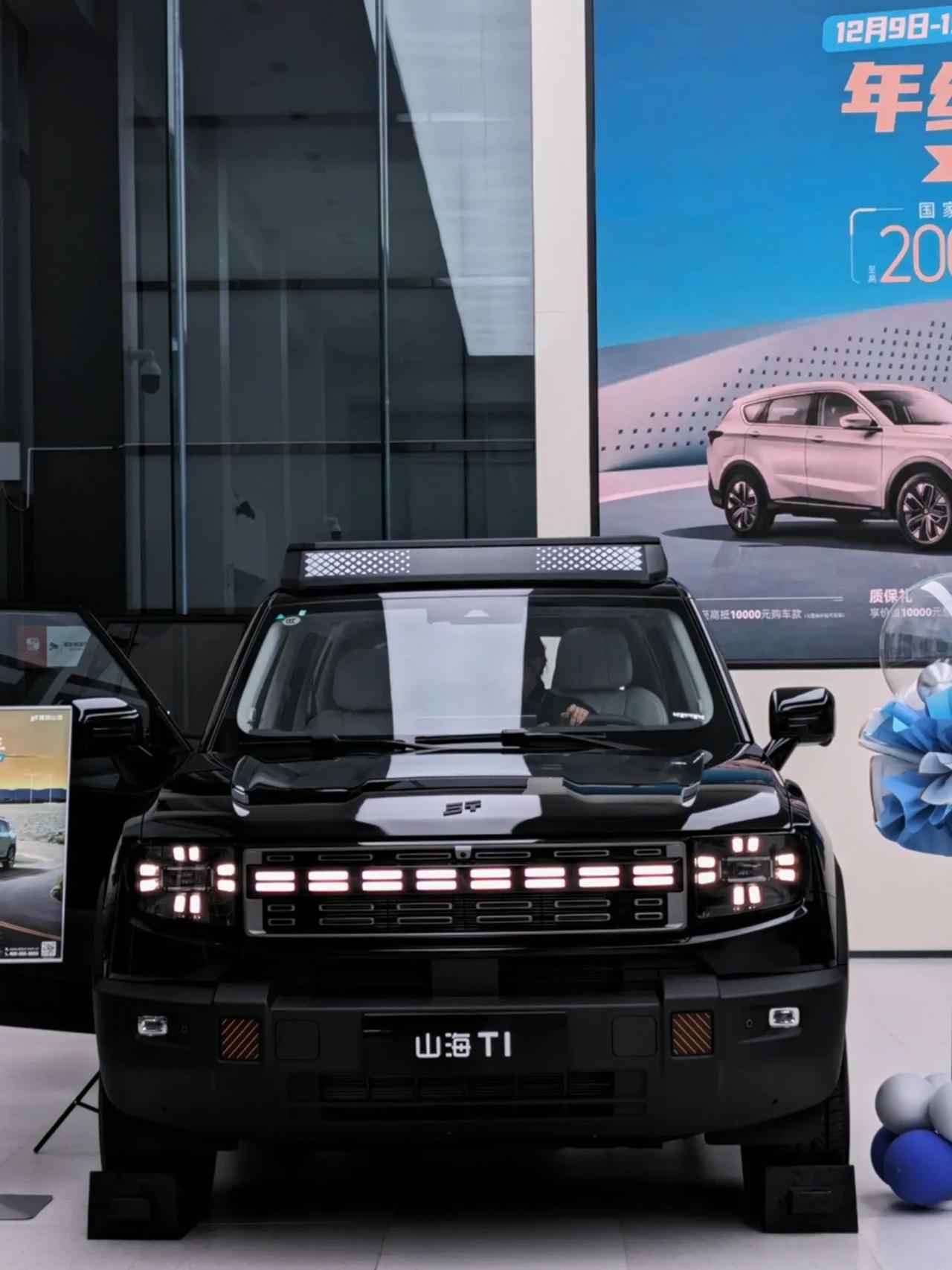 🔧 首保（免费）
- 1万公里 或 12个月，先到为准
- 必做：换机油+机滤