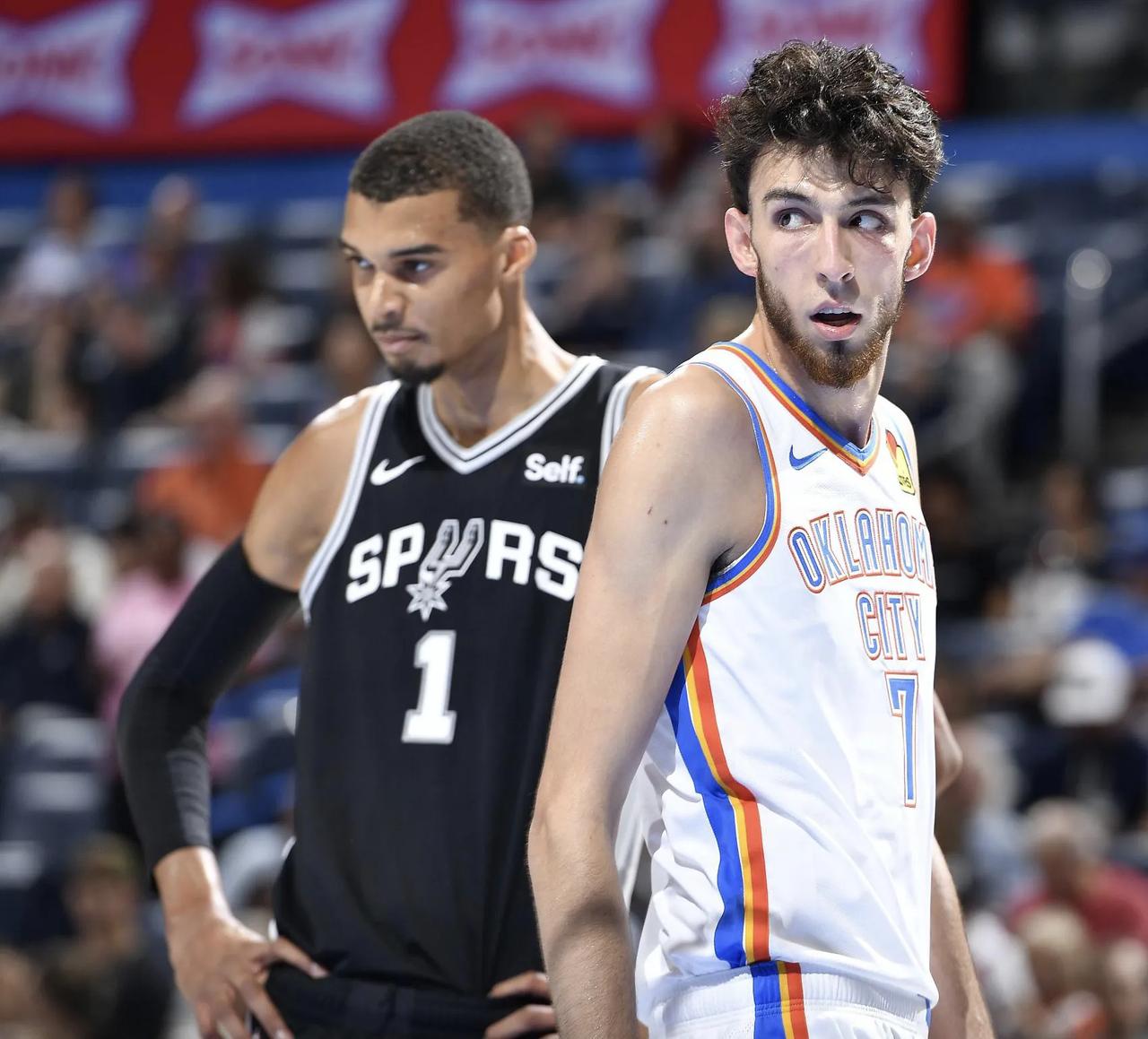 NBA官方公布最新一期新秀排行榜：切特反超霸占榜首，骑士落选秀进前十！
排名依次