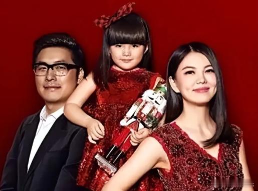 进娱乐圈当明星，是好事还是坏事，估计仁者见仁智者见智。很多事本身就是双刃剑，享受