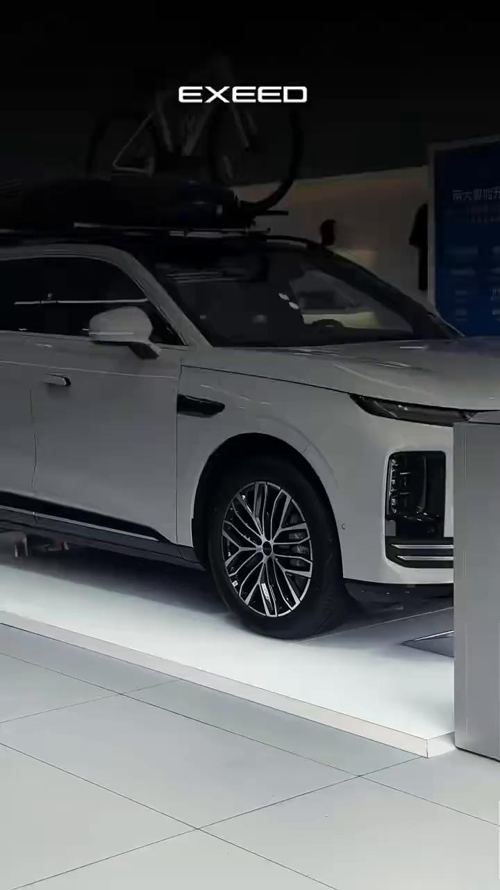 我这套造型一定会风靡万千少女，不只是少女，而是少女。