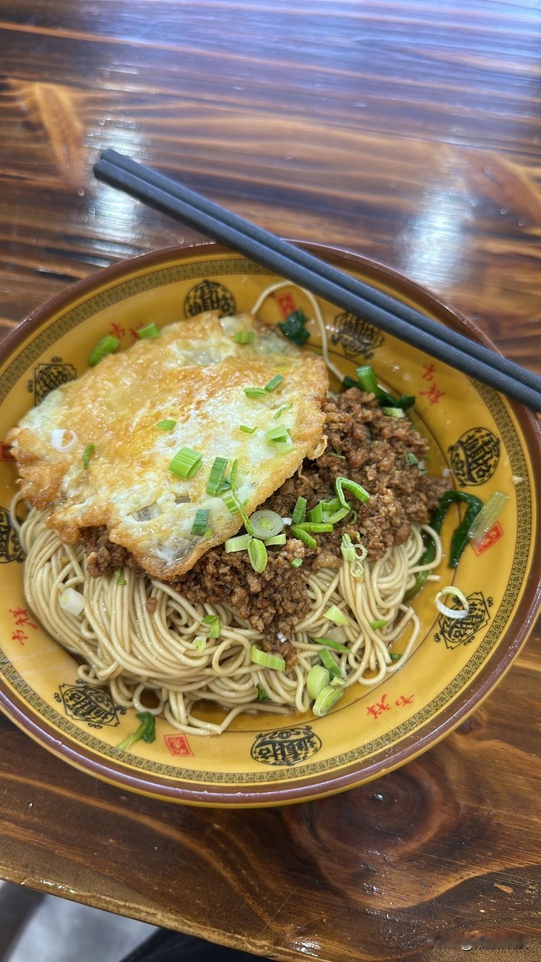 宜兴到底有啥早餐适合我这个湖南人吃的？每天都为了吃早饭头疼，有好的推荐吗？

说