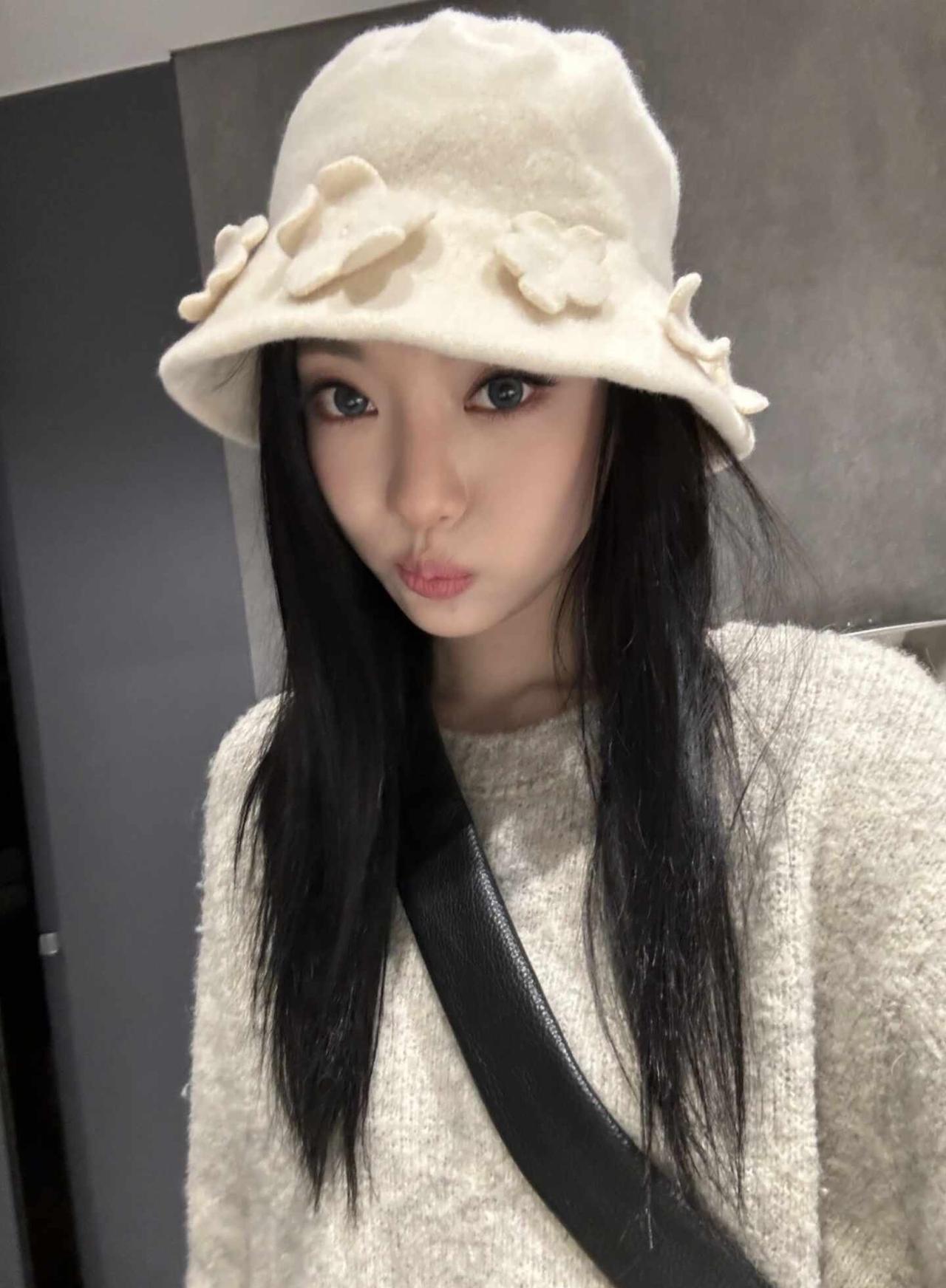 完全小宝宝一枚...
ningning 宁宁 宁艺卓
