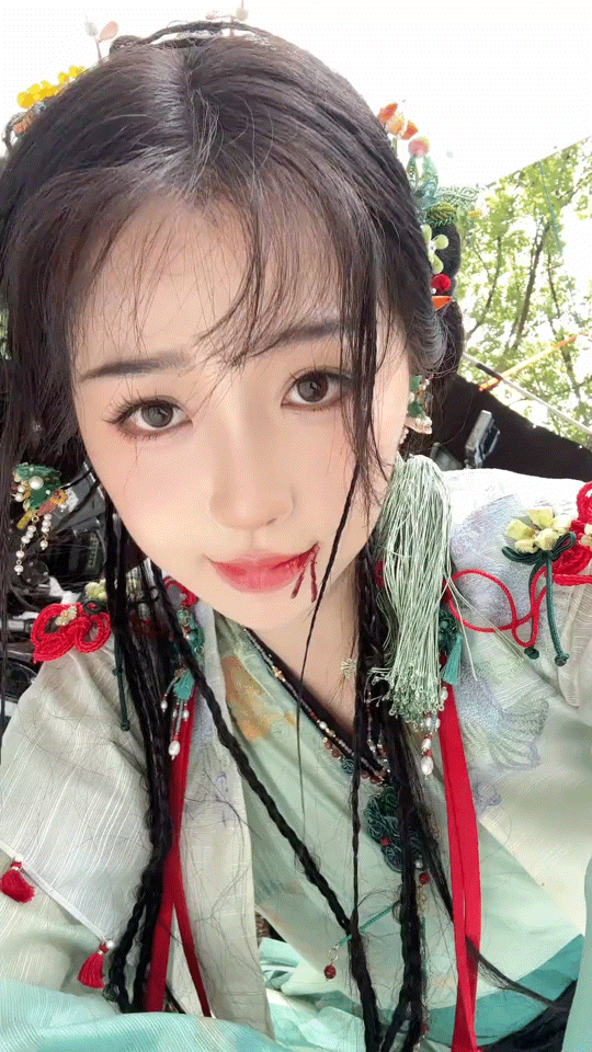 #永夜星河 她拍的##永夜星河[超话]#我姐看了两集说是真好看，她平常都不爱看电