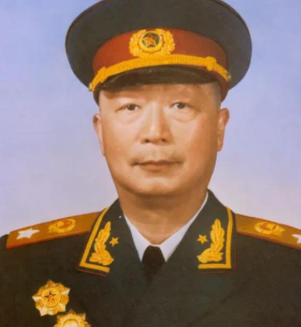 抗美援朝其实不是一帅指挥，而是双帅指挥。大家只注意到身在前线的彭德怀，而没有注意