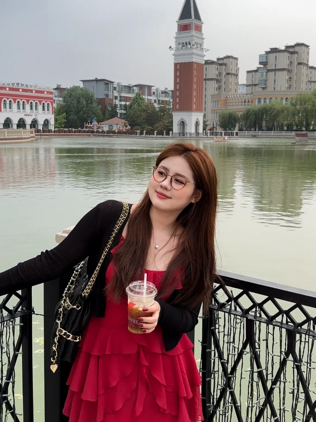 微胖穿搭|🍹好漂亮的红裙子！太显白啦～