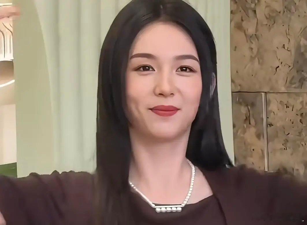 周也长相已经挑不出毛病了，演技要提升了是真的 