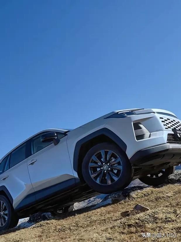 新年还没过后，2月24日一汽丰田就给我们带来了合资企业SUV的新标杆！丰田全新威