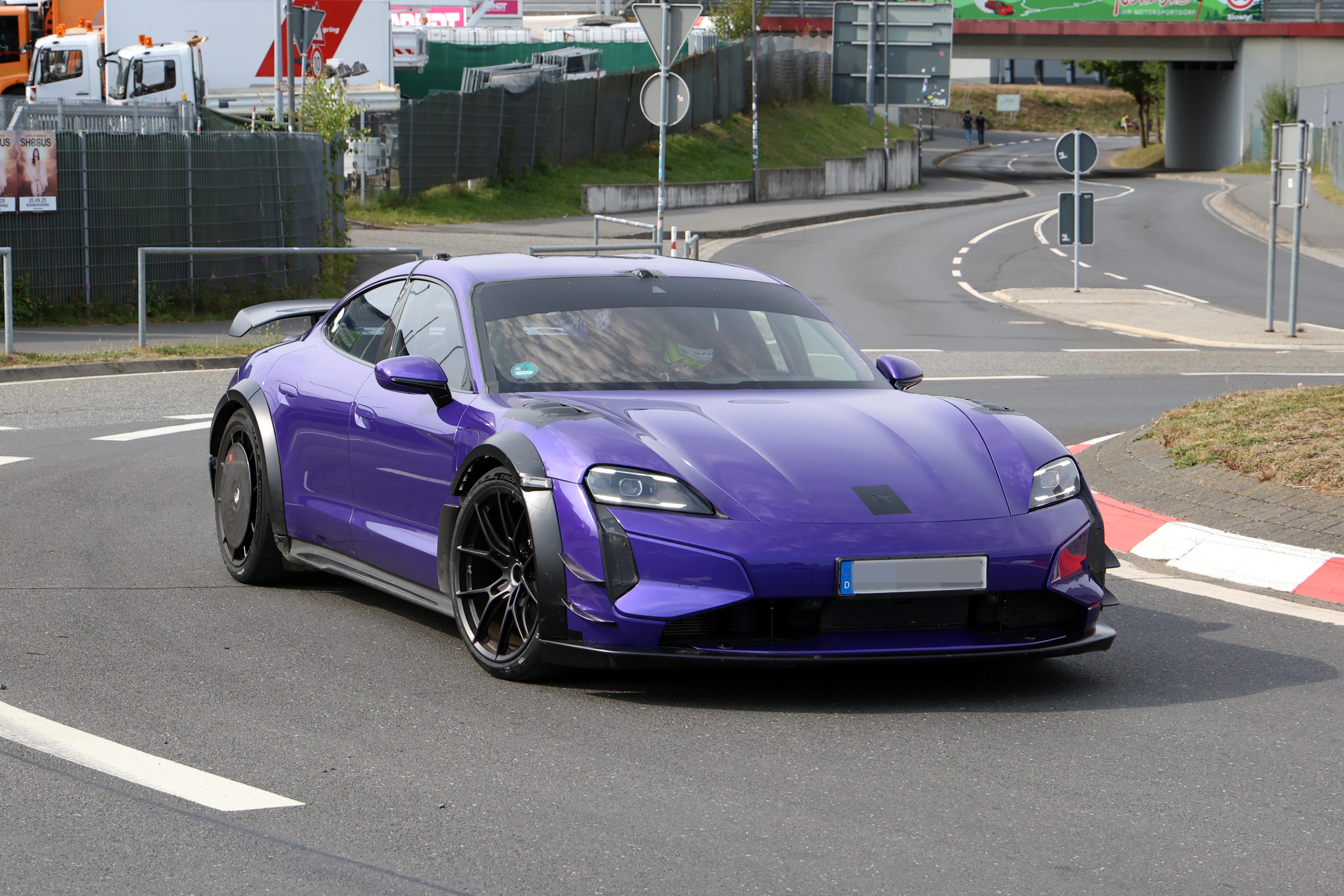 保时捷Taycan Turbo GT 的Manthey套件版，就是保时捷要在北环