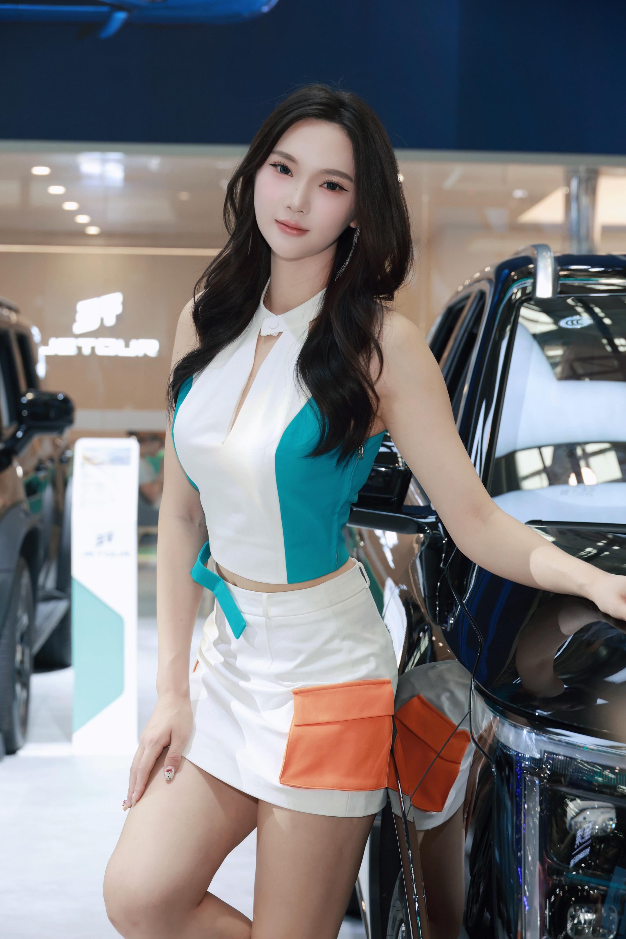 车展车模 性感女神 女性魅力 好身材好气质  车展现场