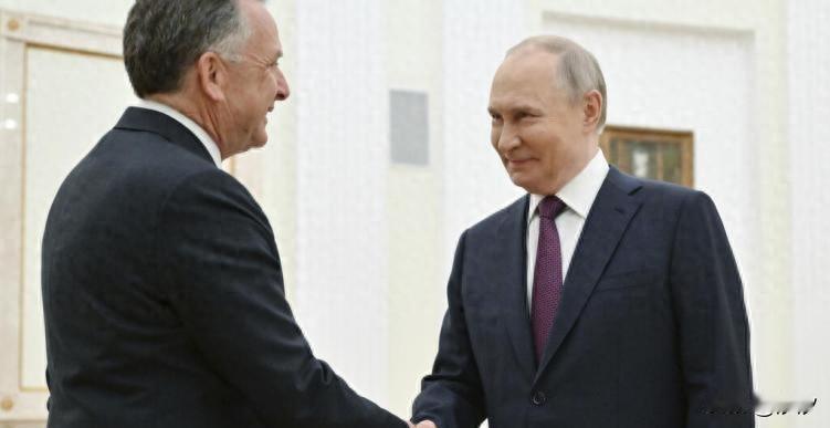 特朗普团队替俄罗斯出招，秘密方案泄露，美国特使竟主动承诺割地？

近日爆出一段1