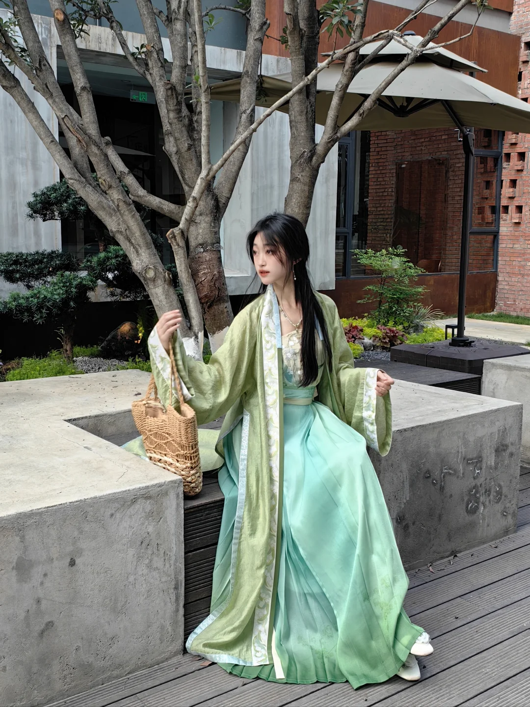 把绿色做成这样是要迷晕谁啊！