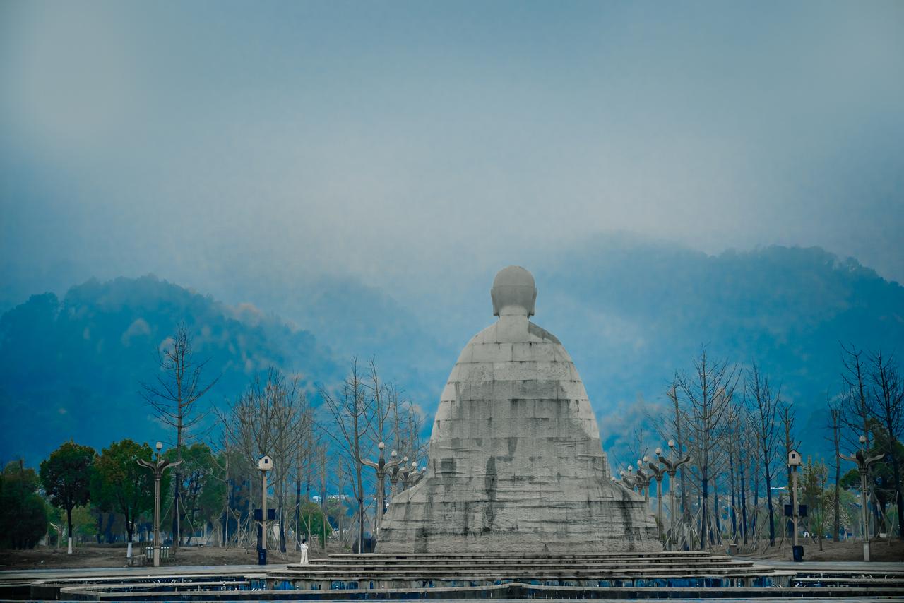 尼康全画幅相机85-1.8~HUAWEI Putra80ultra一镜双目，不是