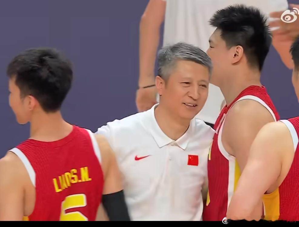 郭士强回应中国男篮亚军郭导辛苦啦[心]中国篮球需要郭士强这样的教练 ​​​