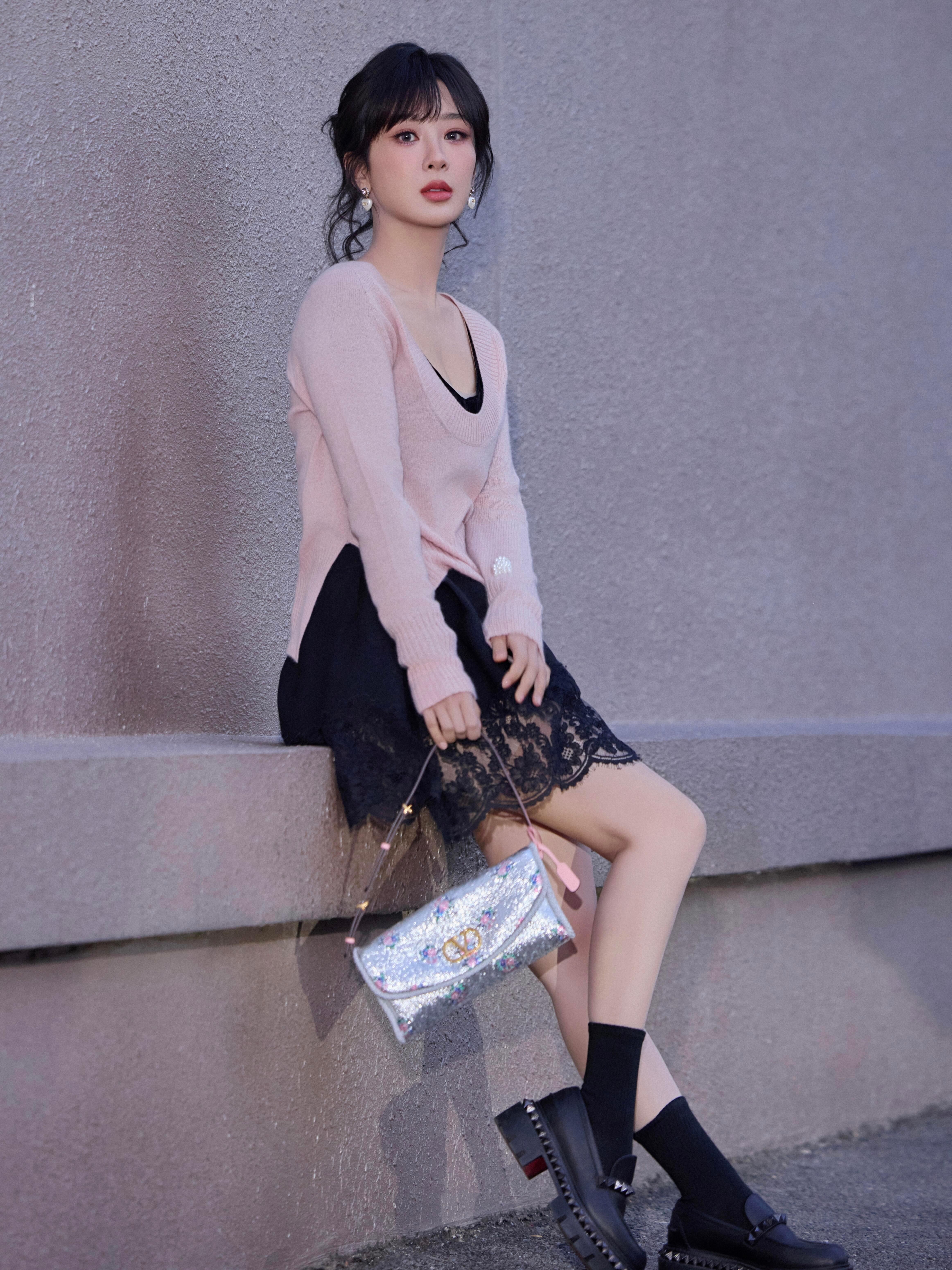 杨紫华伦天奴冬日大片 