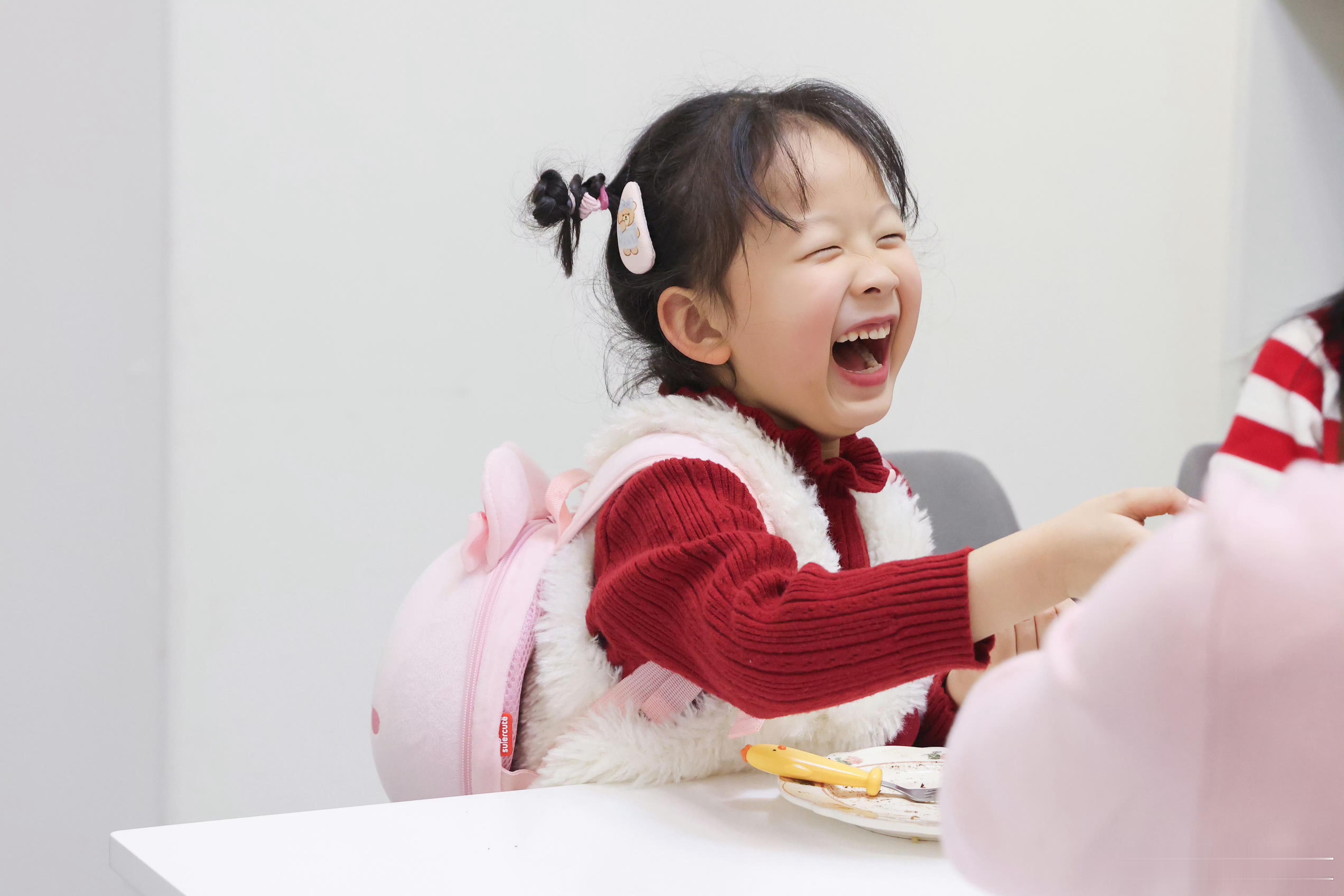 两个可爱宝宝庆庆闻闻一家太治愈了🥺 