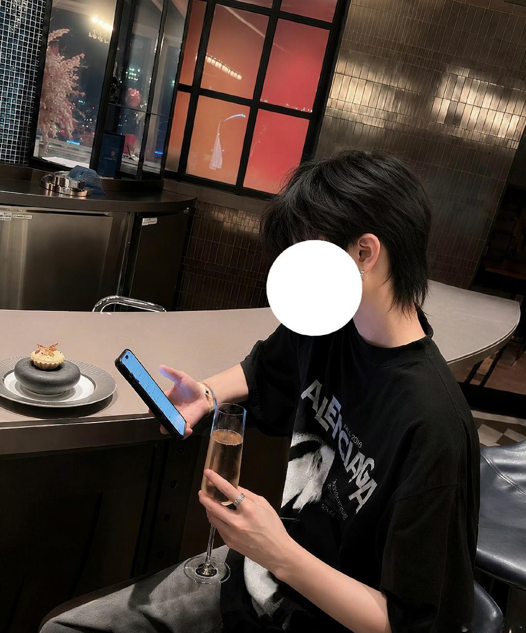 DL_羊dl羊 ✨ 小羊不打烊 ✨ 向羊而生 “有些东西不需要答案 我想陪你走下