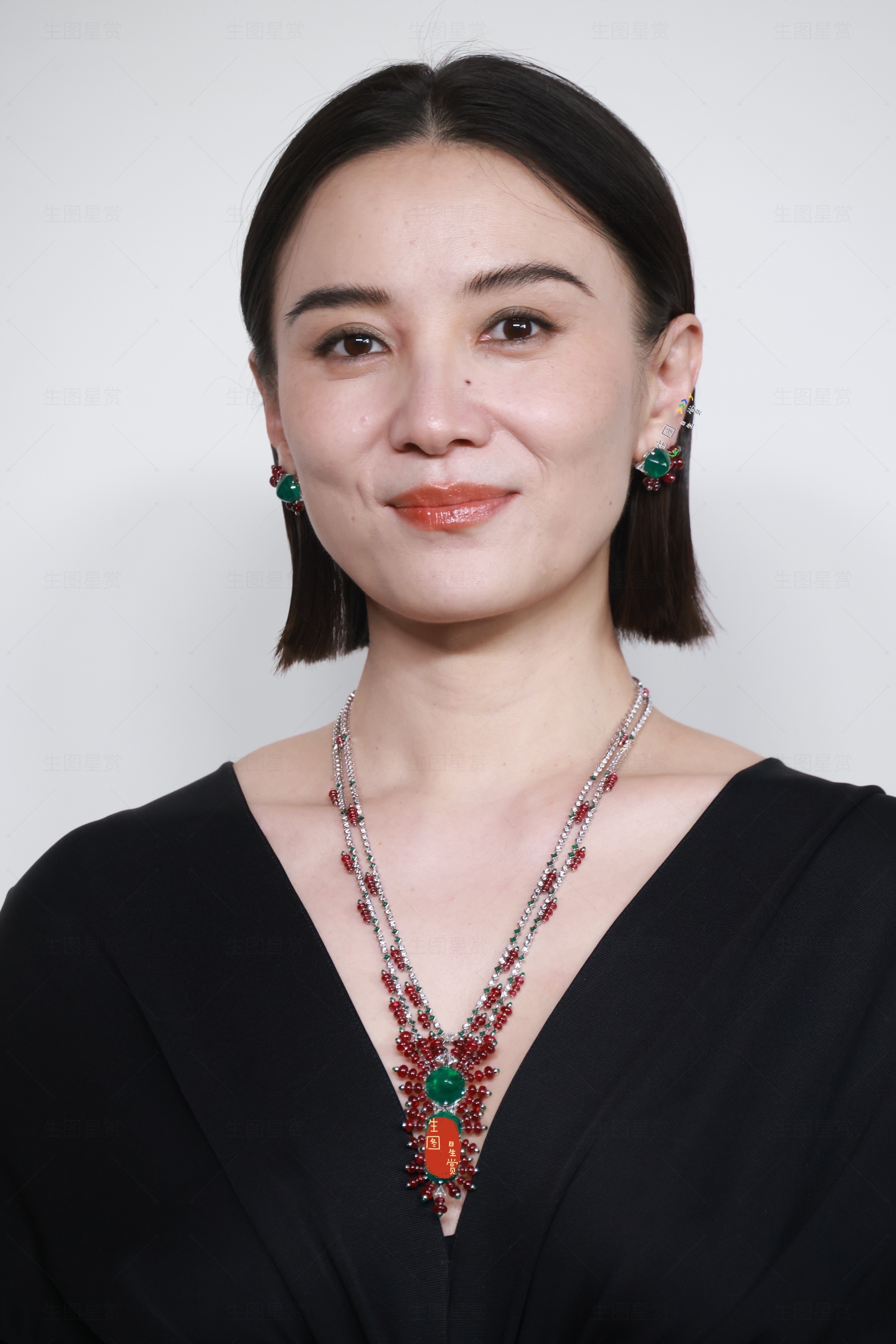 宋佳怼脸拍，高级大美🖤260823大理Cartier高级珠宝展生图 