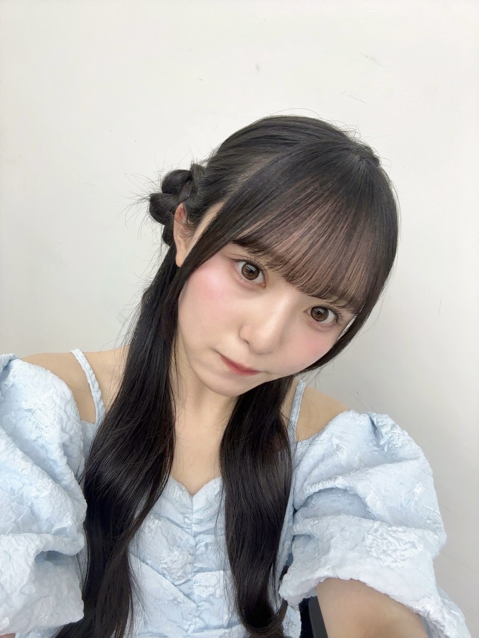 片山紗希「昨日のオンラインミーグリの写真を今日は載せようかな〜と！！パステルブル